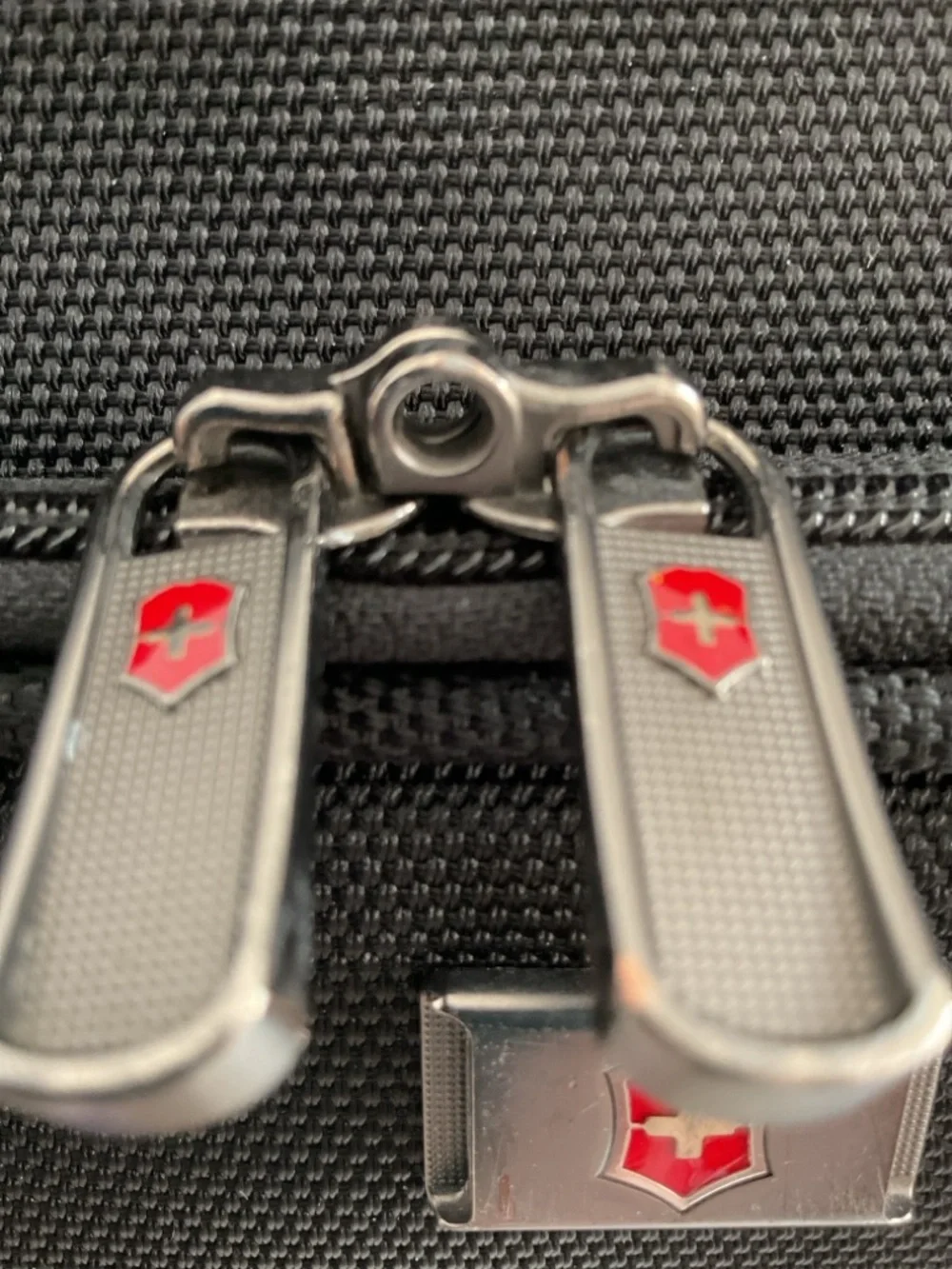 Victorinox Mobilizer NXT 5.0 Ultra Light 21” Carry-On Rollaboard